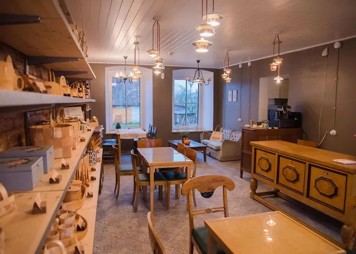 Peipsi Teemaja Otel *